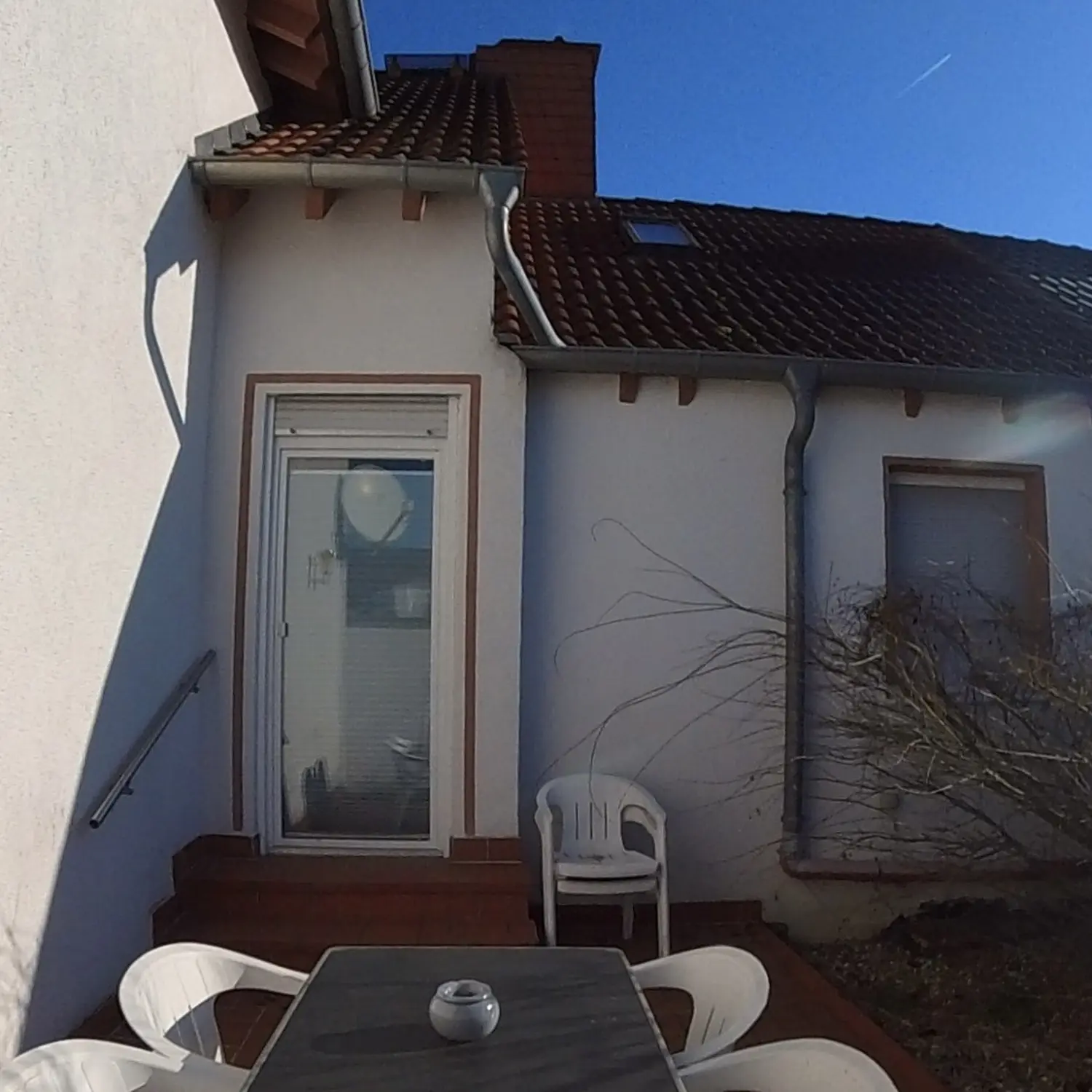 MONTEURWOHNUNGEN draußen